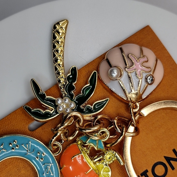 Louis Vuitton Zipper Pulls (2) - Picture 7 of 10